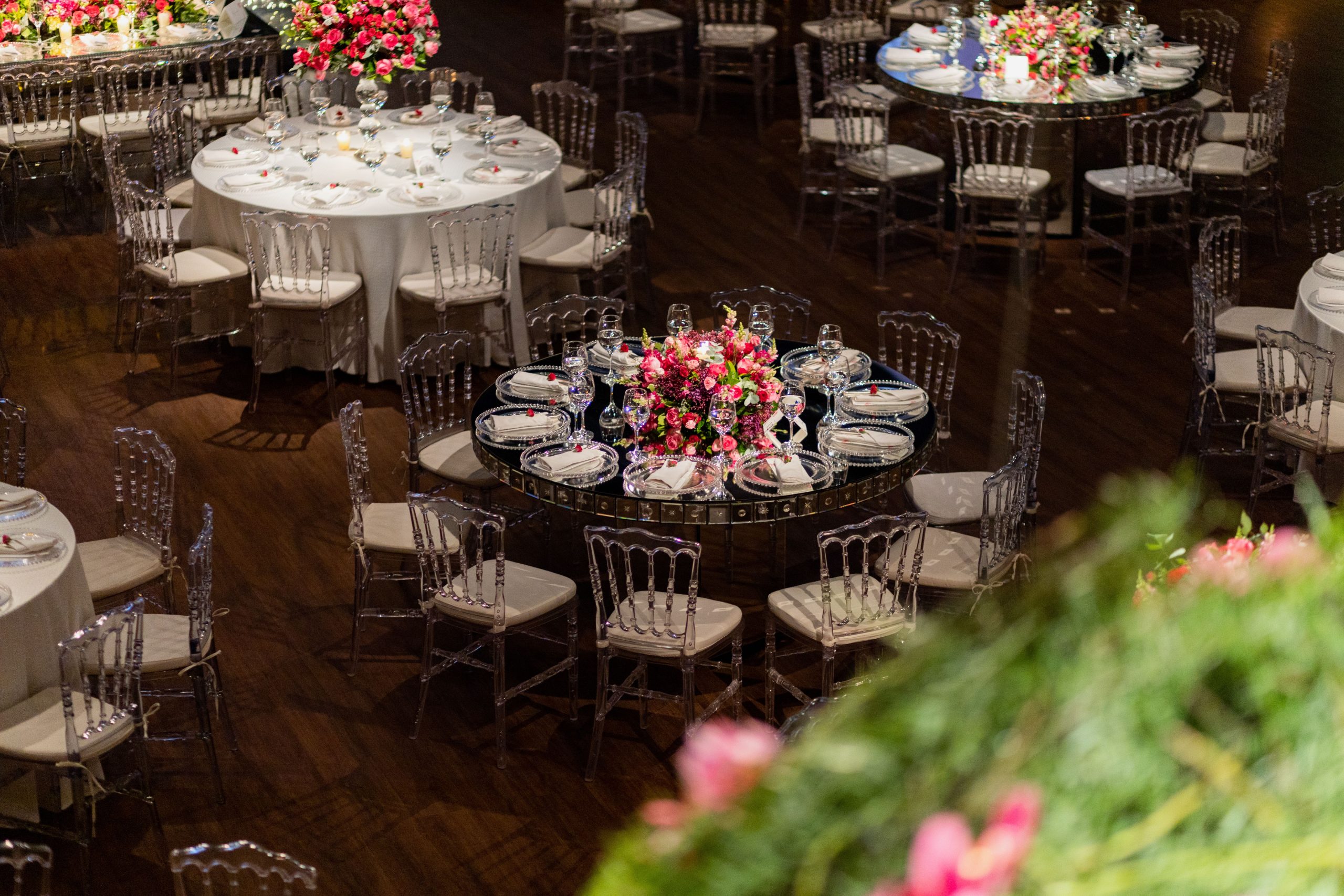 Comment bien décorer une table ronde de mariage