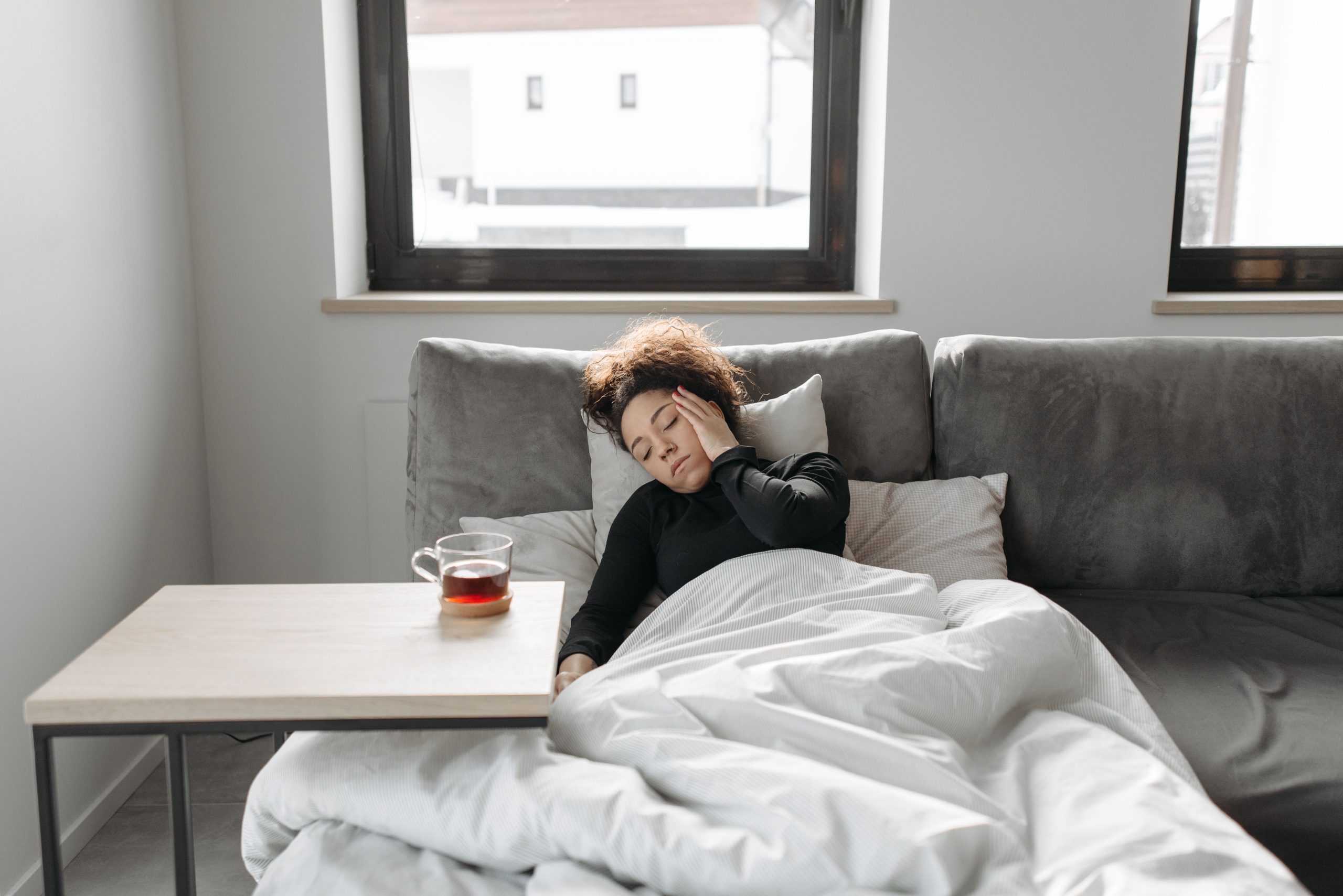 Remèdes efficaces de grand-mère pour la migraine