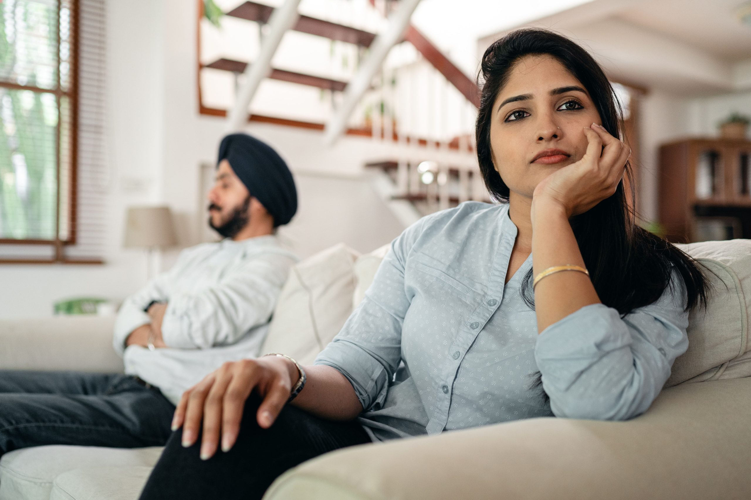 Couple indien ignorant après une dispute