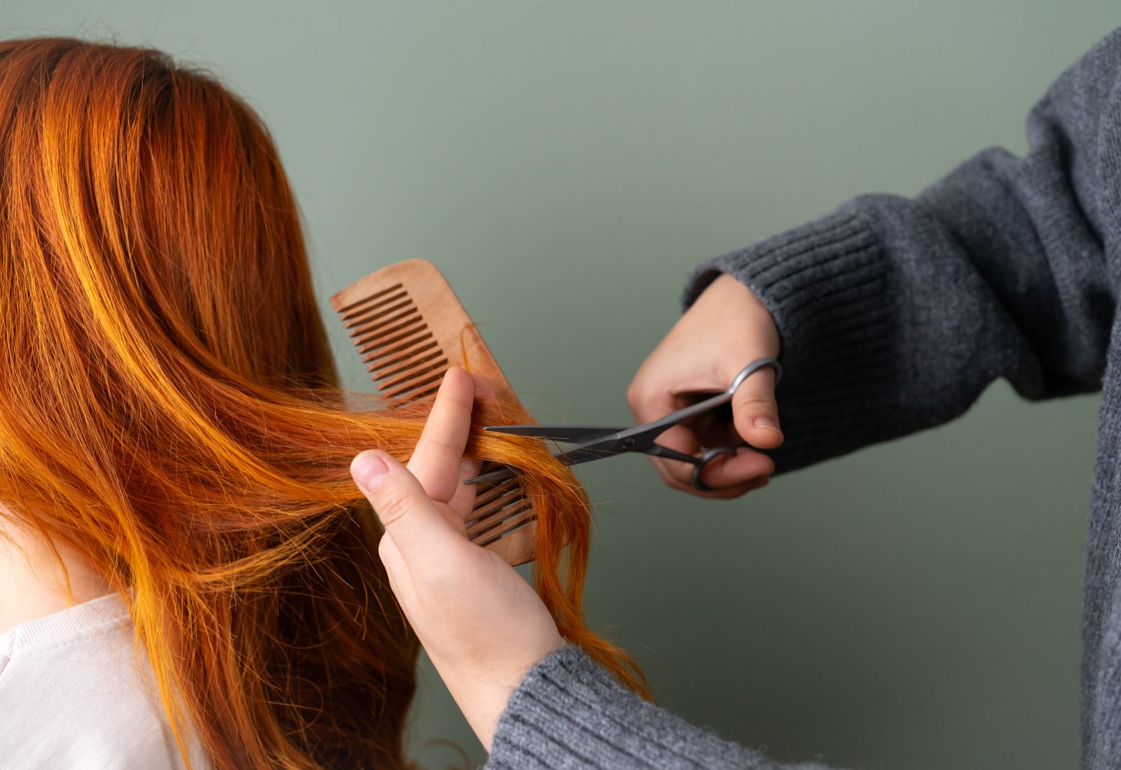 Huile de ricin sur les cheveux : que se passe-t-il vraiment en 1 mois ?