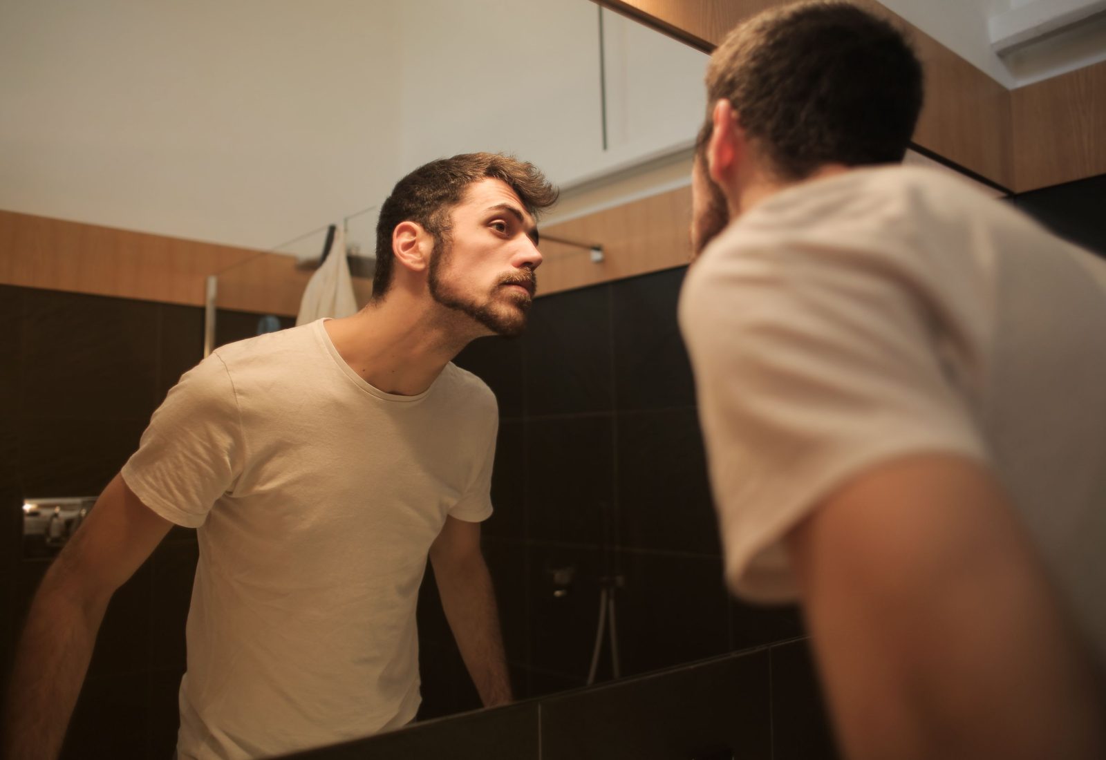 Comment faire pousser la barbe plus vite et partout ?