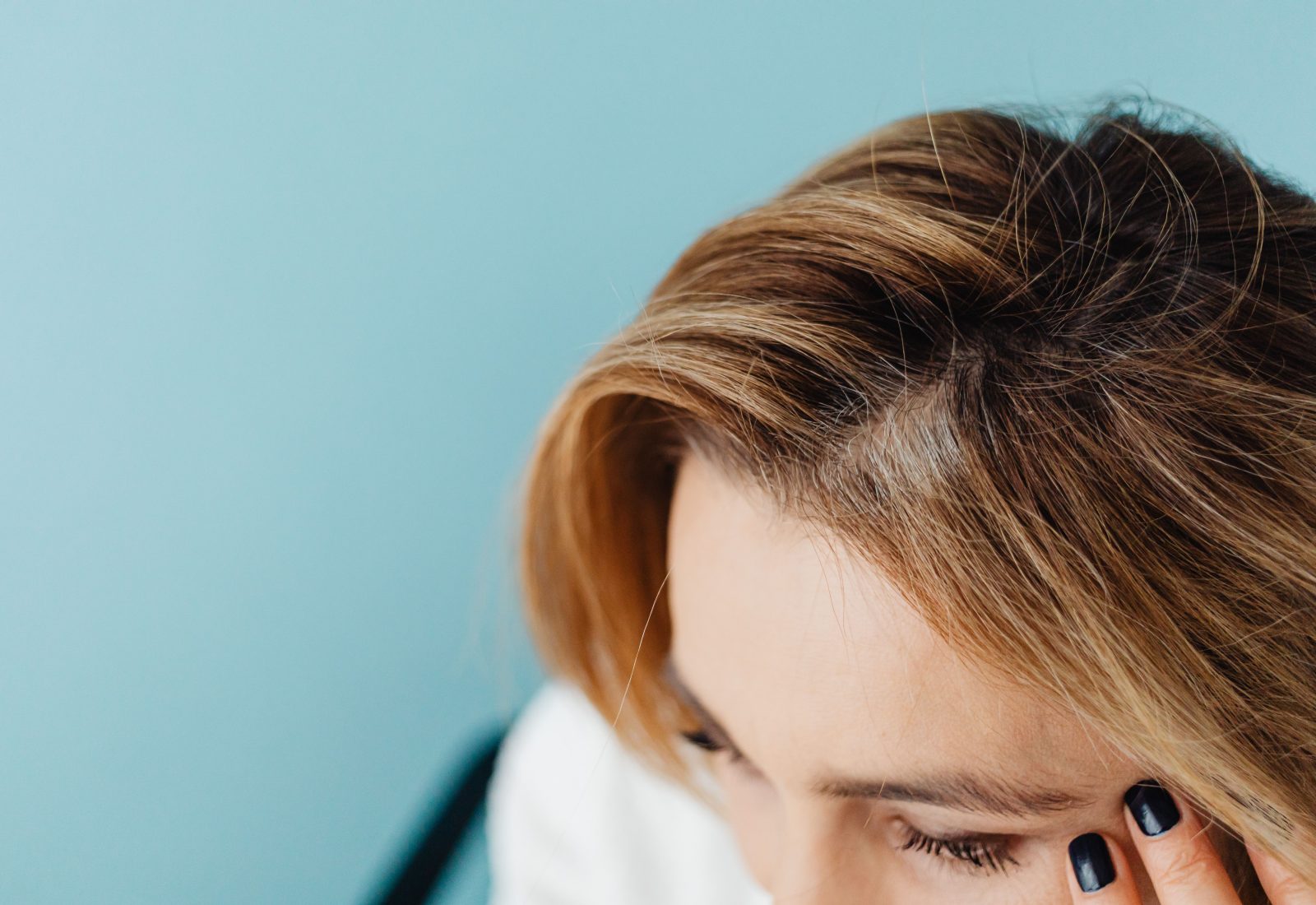 Pourquoi j&rsquo;ai des pellicules alors que je me lave les cheveux ?