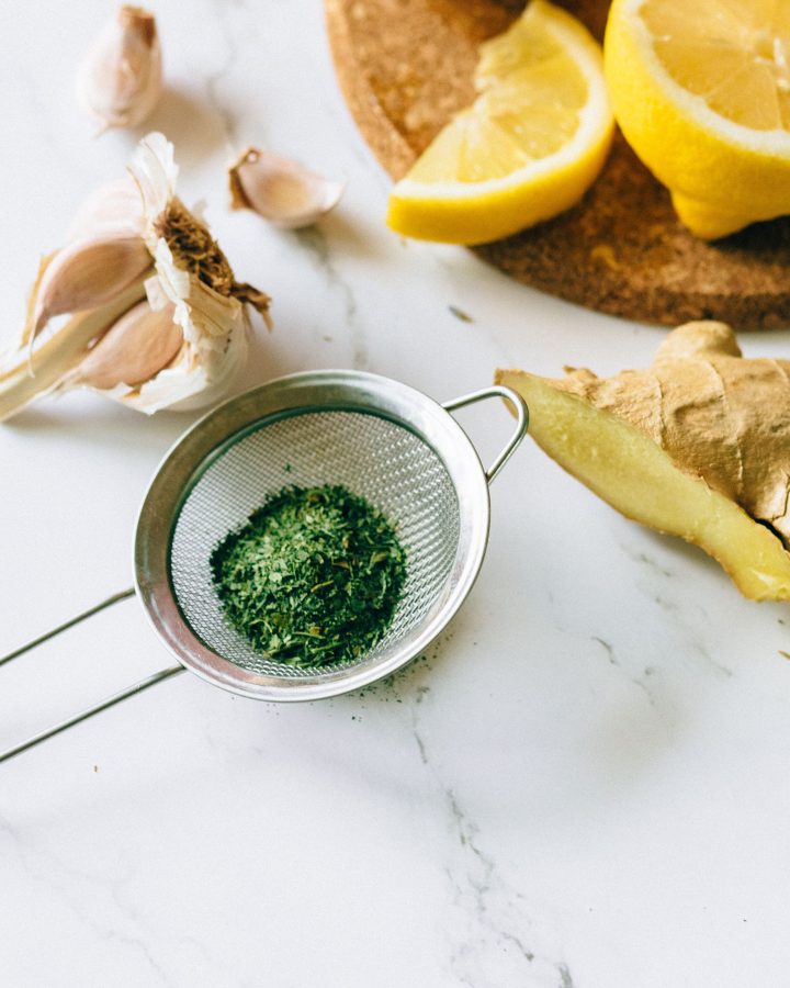 Ail, gingembre et citron pour remèdes naturels